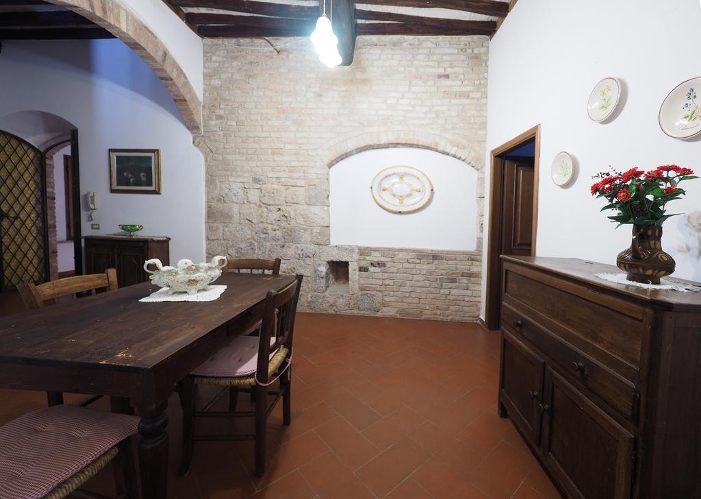 Antica Posta Villa San Gimignano Luaran gambar